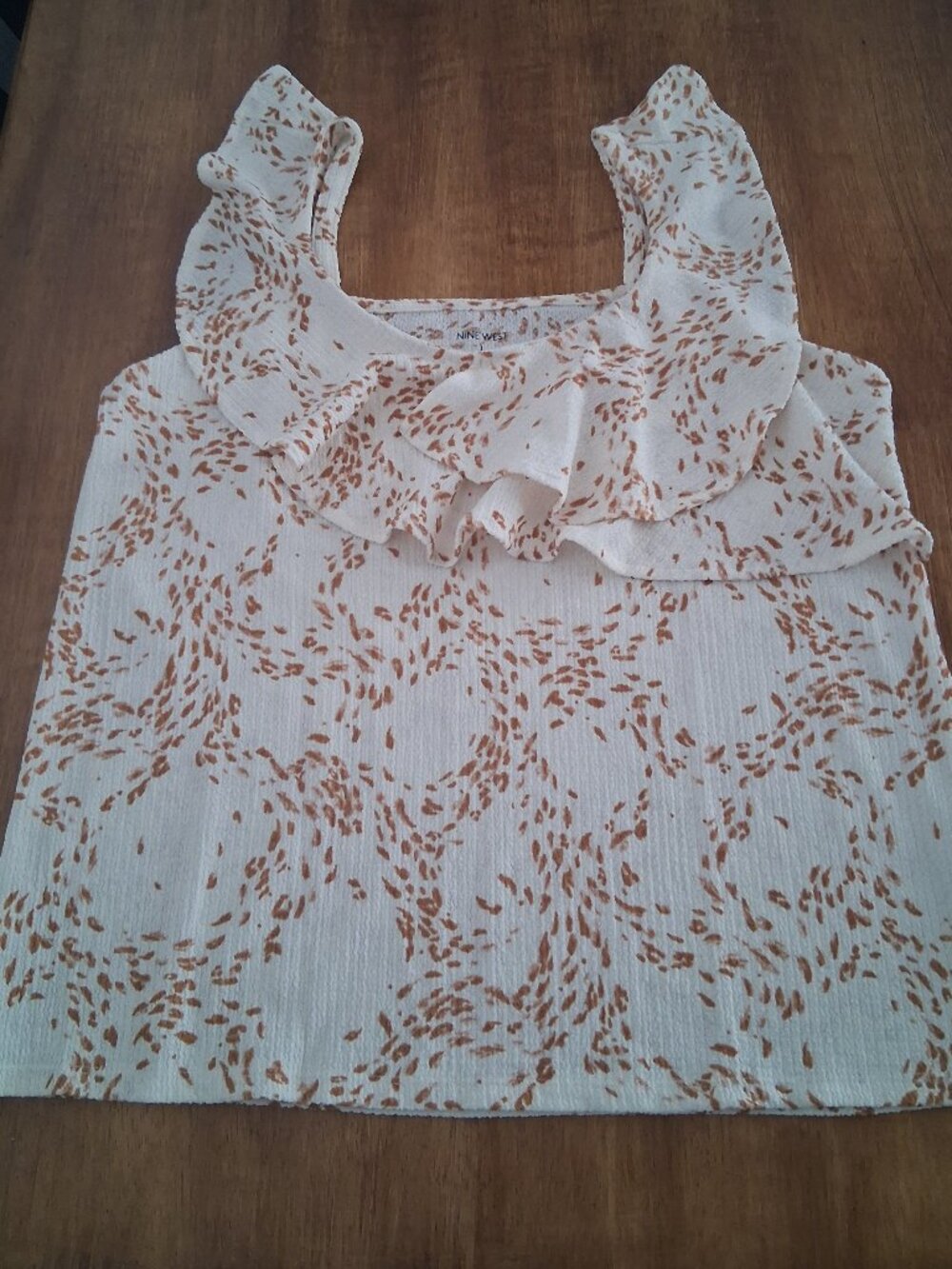 Nine West Tank